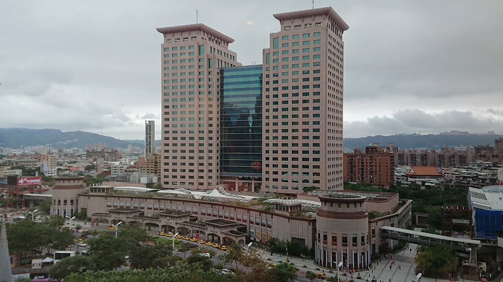 Banqiao RAILWAY STATION-2
